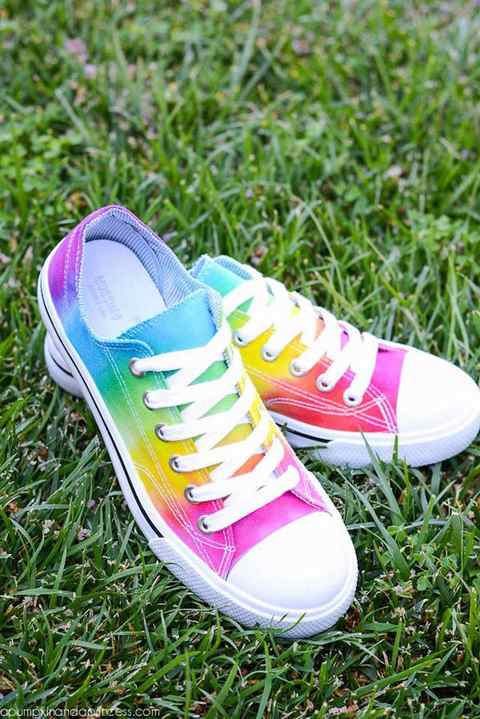rainbow converse diy