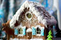 https://cf.ltkcdn.net/christmas/images/slide/274933-850x566-blue-gingerbread-house.jpg